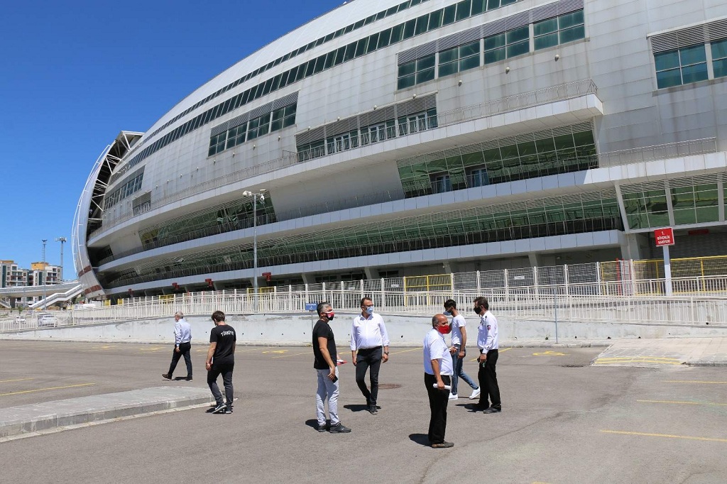 UEFA ve TFF Yetkilileri Yeni 4 Eylül Stadyumu’nu İnceledi