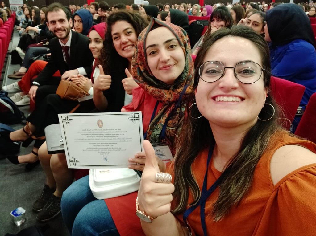 Hemşirelik Öğrencilerine Sözel Bildiri Birincilik Ödülü