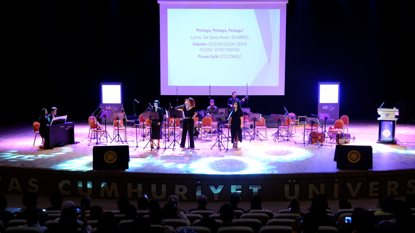 Sivas Cumhuriyet Üniversitesinde 24 Kasım Öğretmenler Günü Konseri düzenlendi