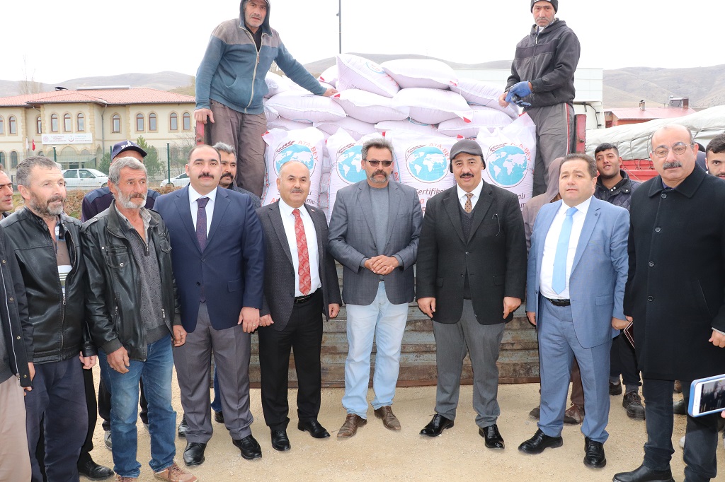 Çekerek Nehri Havzası Rehabilitasyon Projesi Kapsamında Arpa Tohumları Çiftçiyle Buluştu