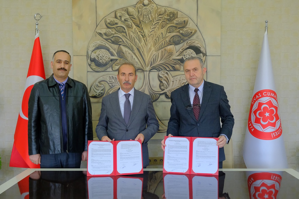 Cumhuriyet Üniversitesi ve S.S Sivas Pancar Ekicileri Kooperatifi Arasında Protokol İmzalandı