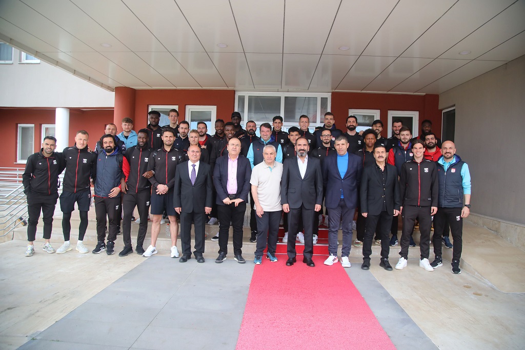 Sivasspor Kulübümünde Bayramlaşma Programı Düzenlendi