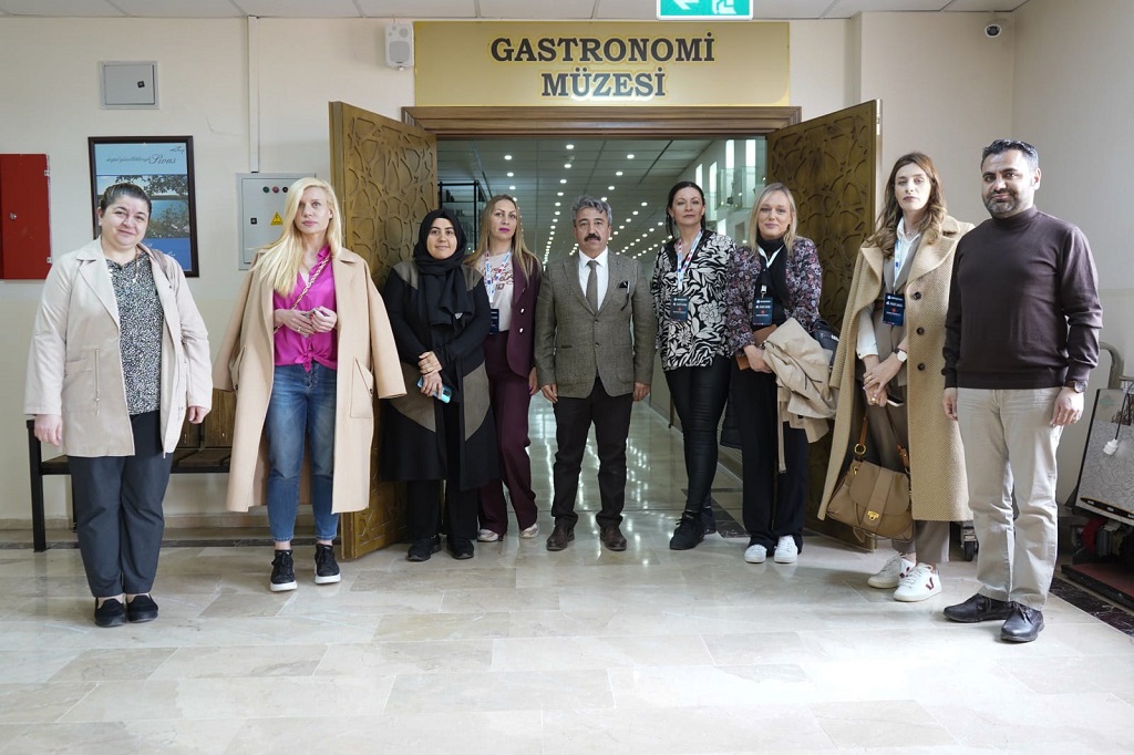 Karadağ Adriyatik Üniversitesi Personeli Turizm Fakültesini Ziyaret Etti