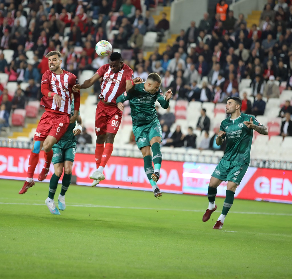 Demir Grup Sivasspor 1-0 ArabamCom Konyaspor