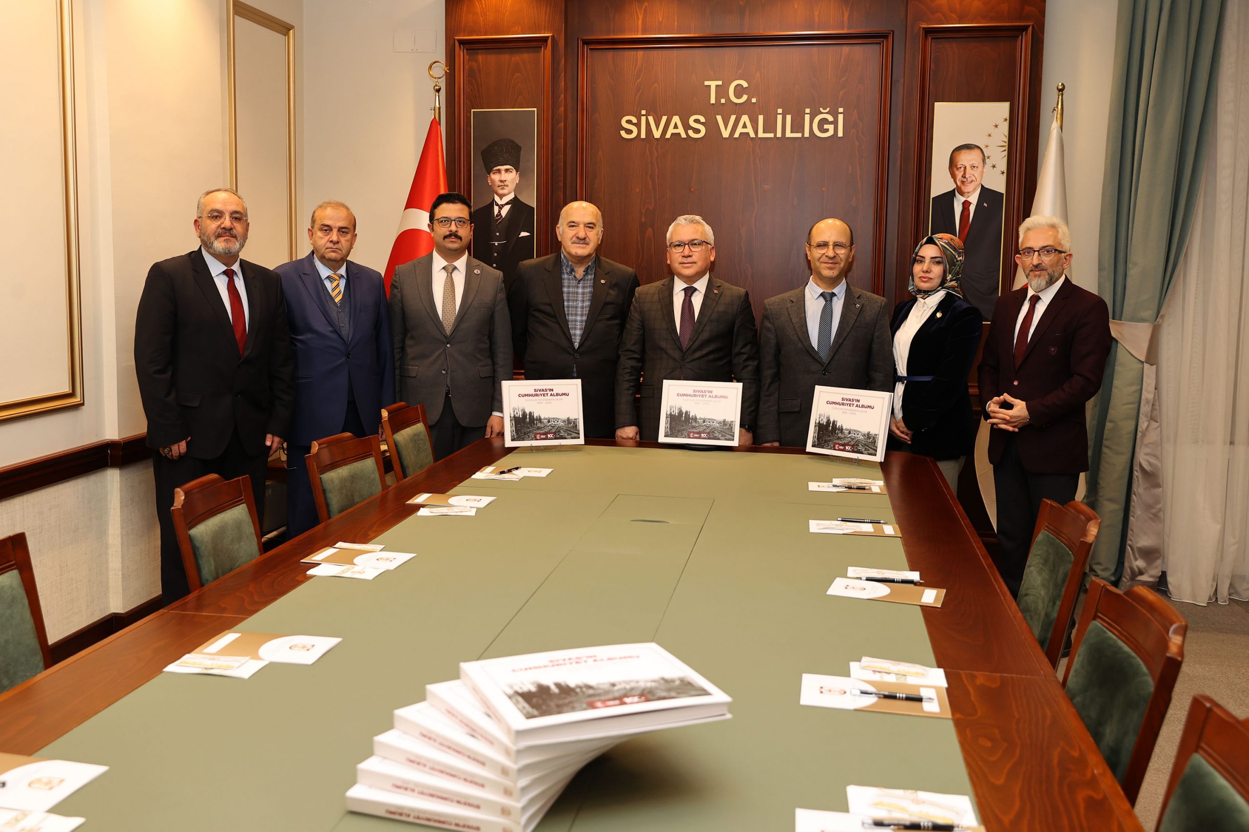 Sivas’ın 100 Yıllık Cumhuriyet Fotoğrafları Albüm Haline Getirildi