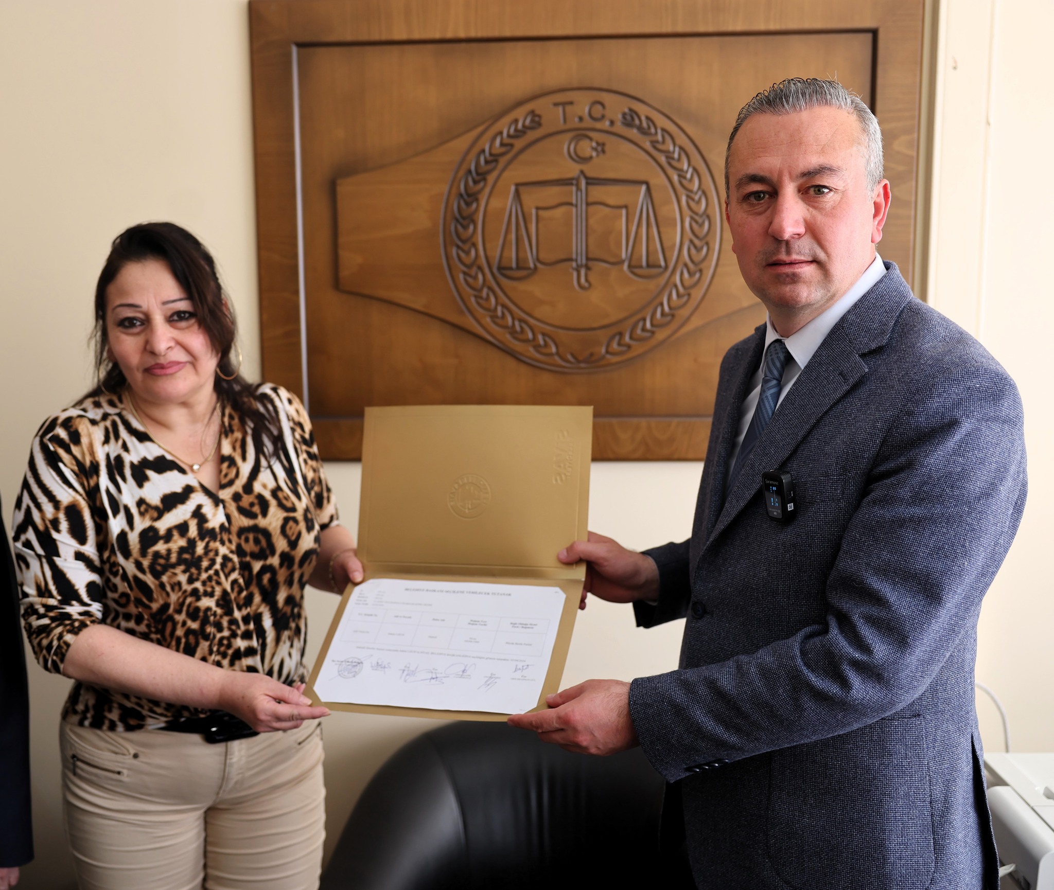 Belediye Başkanı Adem Uzun Önce Mazbata aldı ve Sivasspor Maçını Takip Etti