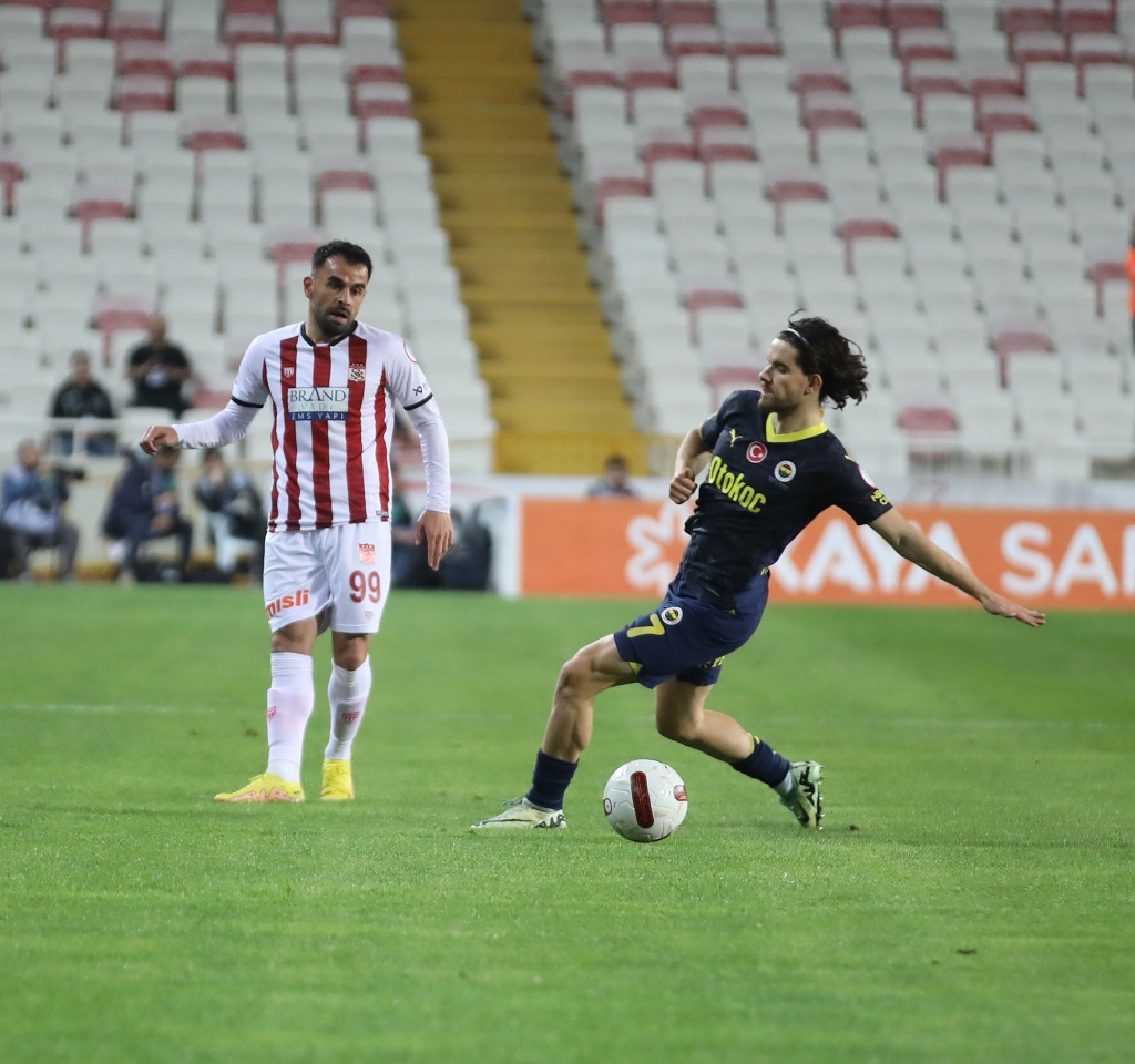 EMS Yapı Sivasspor 2-2 Fenerbahçe