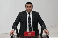 CHP Sivas Milletvekili Ulaş Karasu Halkalı-Kapıkule Demir Yolu Projesi’nde çok sayıda Afrikalı Göçmen çalıştığını söyledi