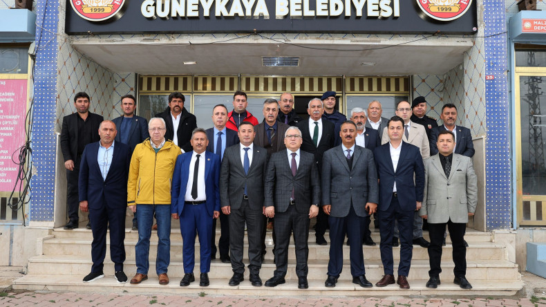 Vali Yılmaz Şimşek Güneykaya Beldesini Ziyaret Etti