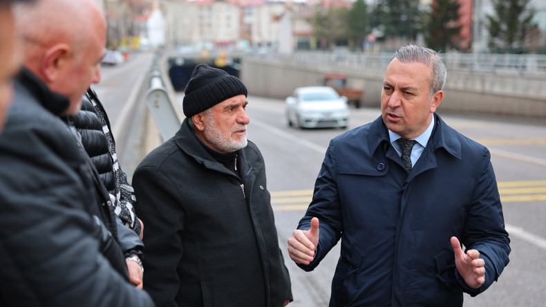 Başkan Uzun İstiklal Alt Geçidini inceledi