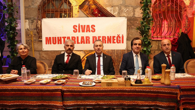 Belediye Başkanı Dr. Adem Uzun, Sivas Muhtarlar Derneği tarafından düzenlenen geleneksel aile buluşmaları programına katıldı