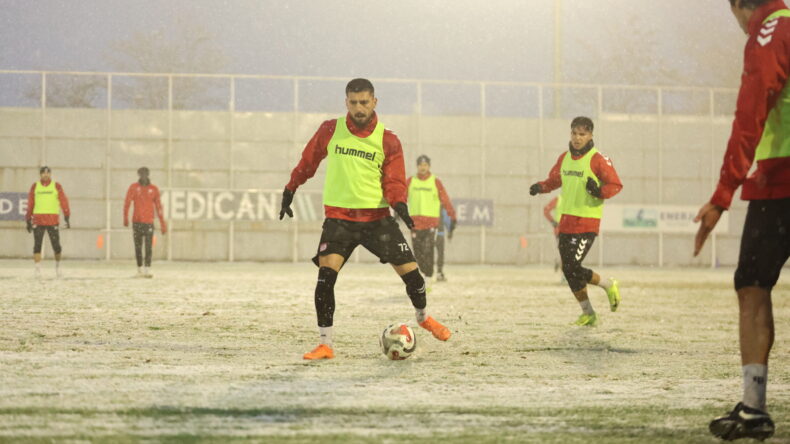 Özbelsan Sivasspor, Esenler Erokspor Maçı Hazırlıklarını Sürdürdü – 14 Kasım