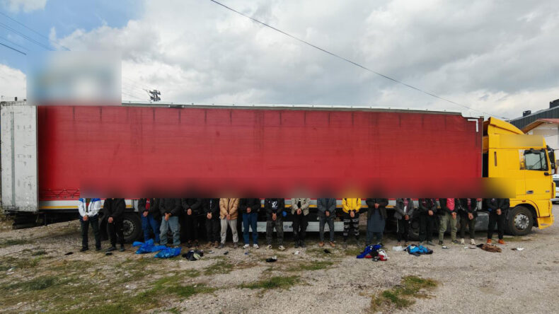 GÖÇMEN KAÇAKÇILIĞI VE DÜZENSİZ GÖÇ İLE MÜCADELE