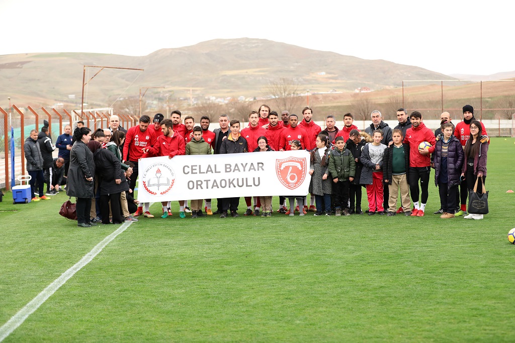 Sivasspor Takımı Minik Yiğidoları Konuk etti