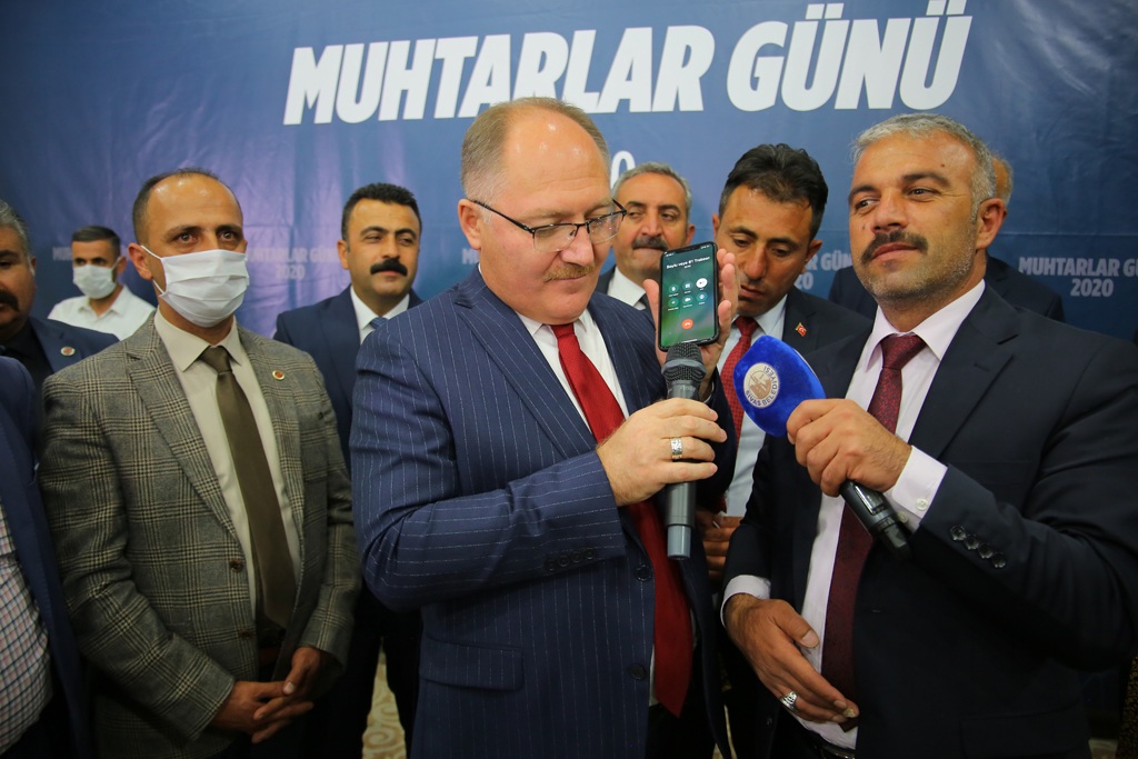 İçişleri Bakanı Süleyman Soylu aradı Mahalle Muhtarlarının Gününü Kutladı