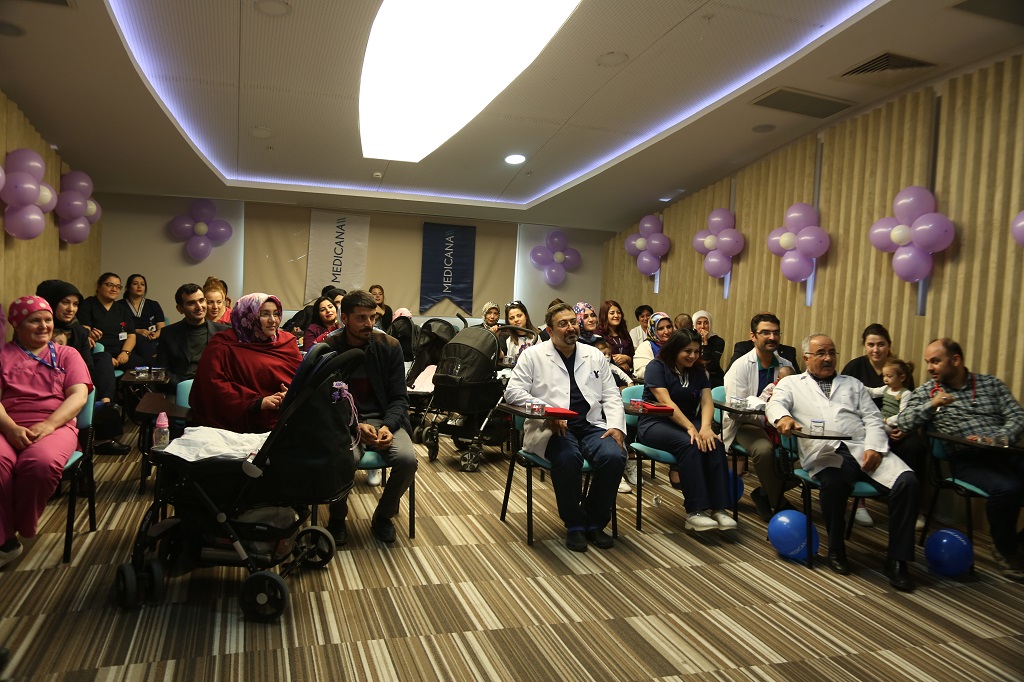 Medicana Sivas Hastanesi 17 Kasım Dünya Prematüre Günü Münasebetiyle Farkındalık Etkinliği düzenledi