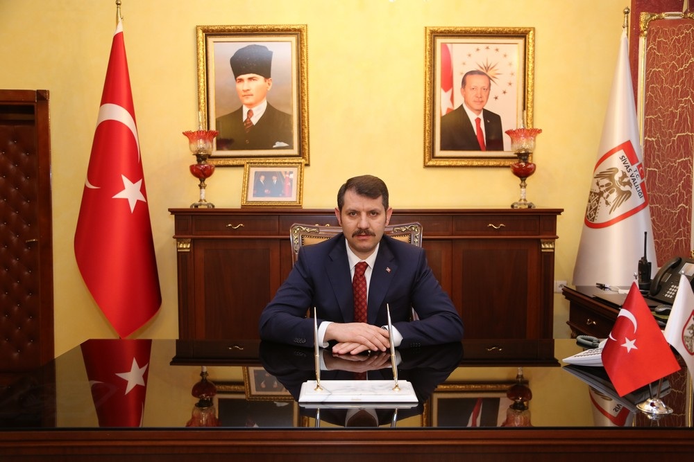 Sivas Valisi Sayın Salih Ayhan’ın 19 Ekim Muhtarlar Günü Mesajı