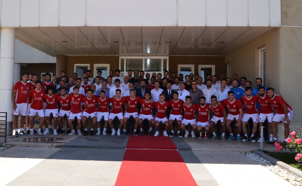 Demir Grup Sivasspor Bayramlaştı