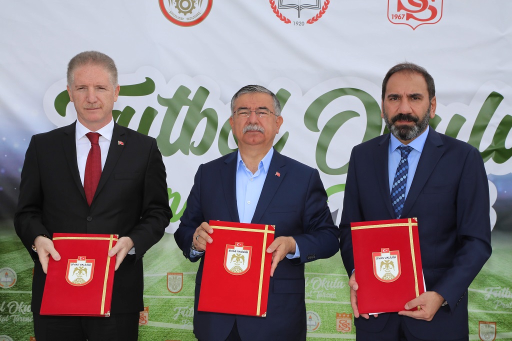 Sivas Futbol Okuluna Kavuşuyor
