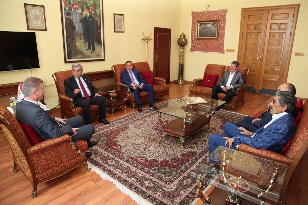 Sivas Tarımı tertip komitesi Vali Gülü ziyaret ettiler