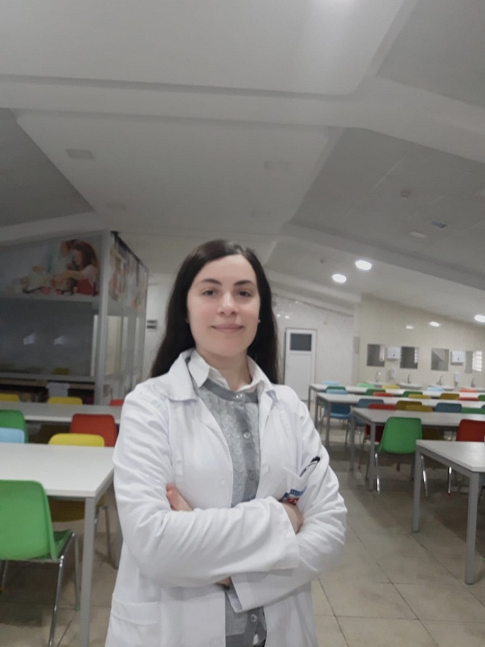 Cumhuriyet Üniversitesi Vakfı Okulları Gıda Teknikeri Bilge Akdağ, okul başarısında kahvaltının önemi konusunda öğrenci ve velilere önemli uyarılarda bulundu.