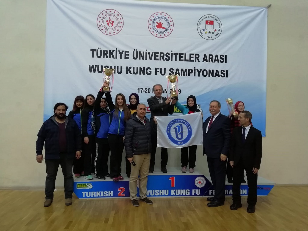 Wushu Kung Fu Şampiyonasında İkincilik Ödülü