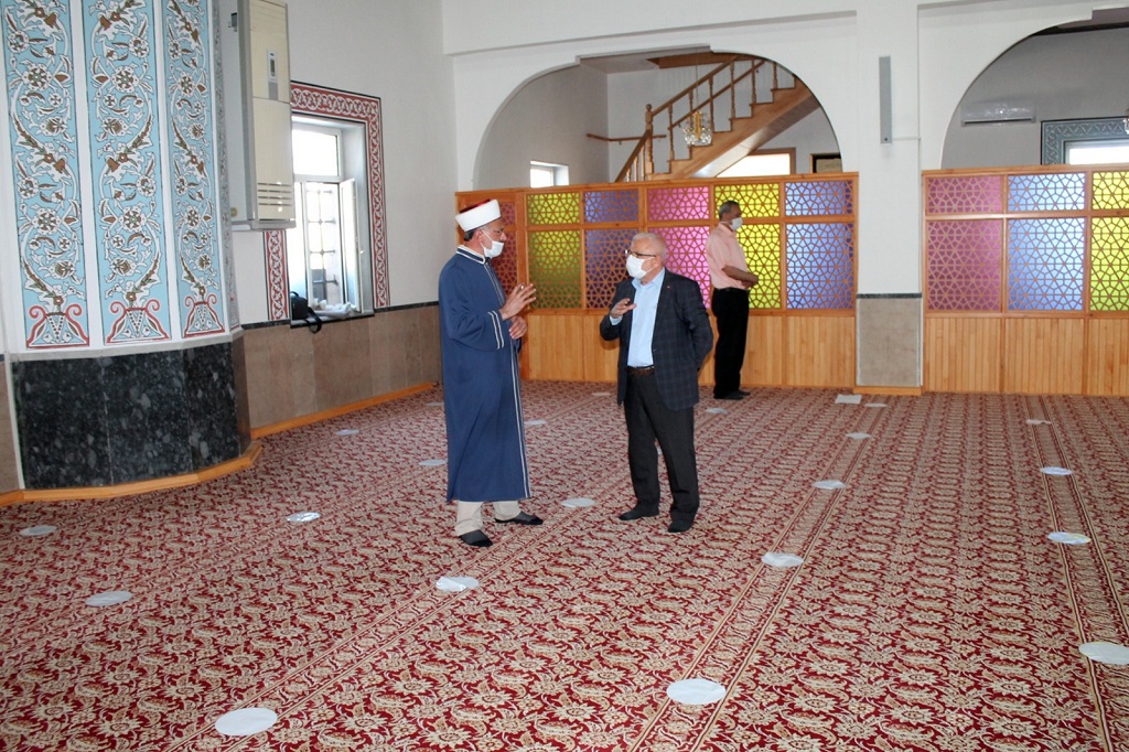 Müftü Akkuş’tan tadilatı biten Paşa Camisine ziyaret