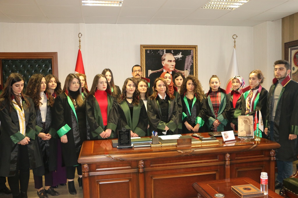 Sivas Barosu Dünya Kadınar Gününde Avukatları ağırladı