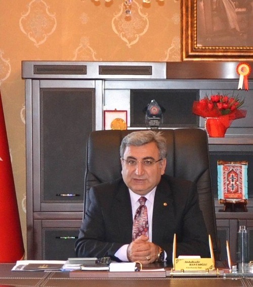 Sivas Ticaret Borsası Başkanı Abdulkadir Hastaoğlu, Berat Kandili dolayısıyla bir mesaj yayınladı.