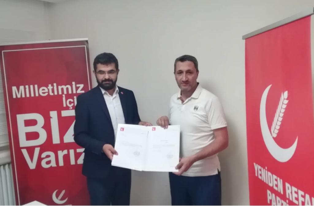 Sivas’ ta teşkilatlanma çalışmalarına hızla devam eden Yeniden Refah Partisinde Sivas Merkez İlçe teşkilatının yeni başkanı belli oldu