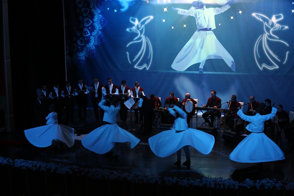 Sivas Belediyesi Şebi Aruz programı düzenledi